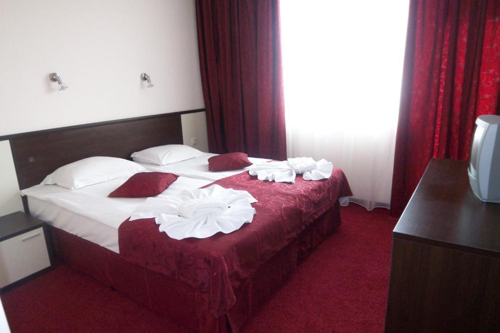 Peshev Family Hotel Nesebar Room photo