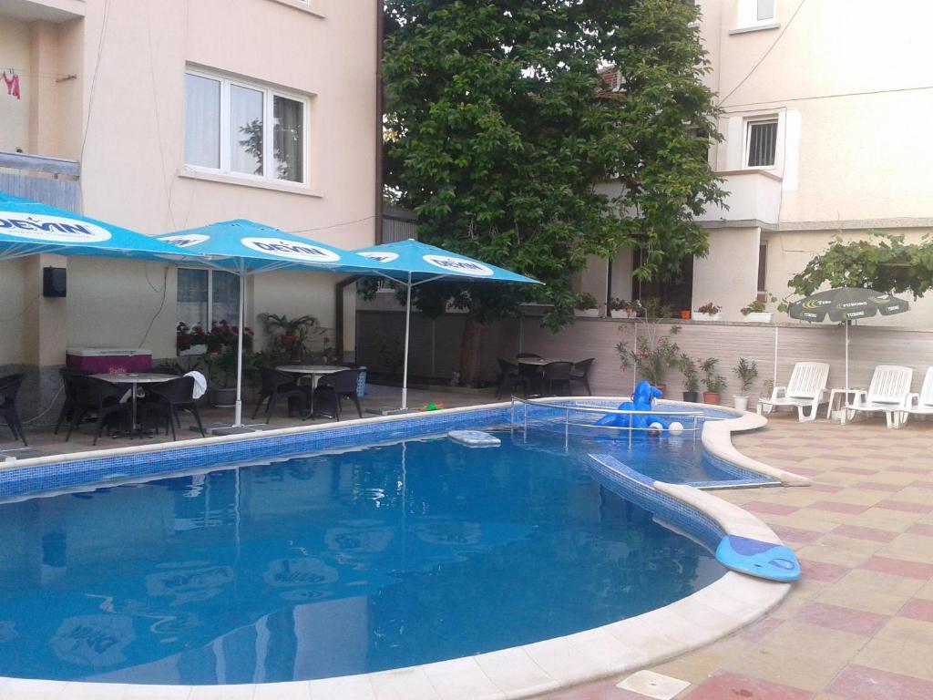 Peshev Family Hotel Nesebar Exterior photo